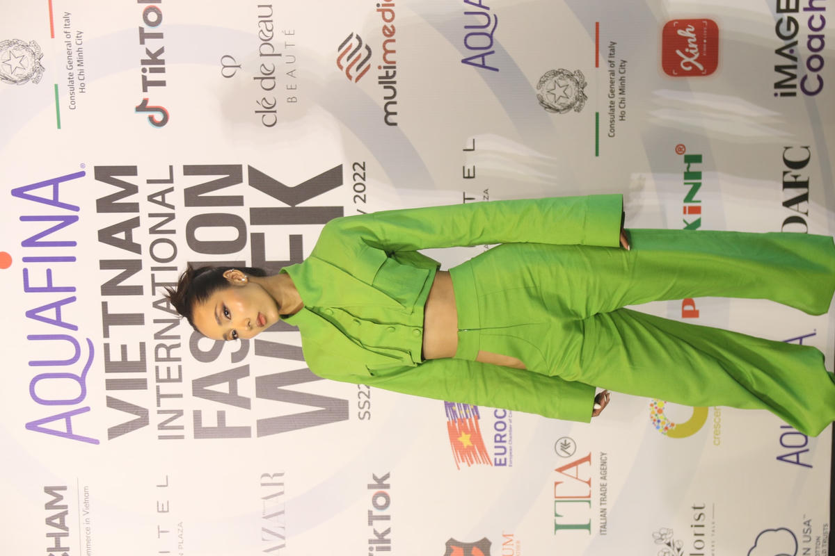 Heidi Lê, người mẫu 9x với loạt giải thưởng và được nhiều sự công nhận trong làng mốt, cũng có mặt tại chương trình.