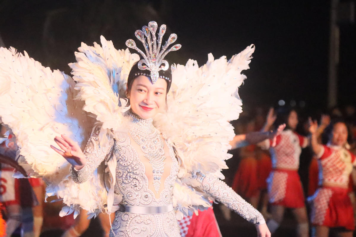 Chương trình quy tụ hơn 1.000 nghệ sỹ, diễn viên...