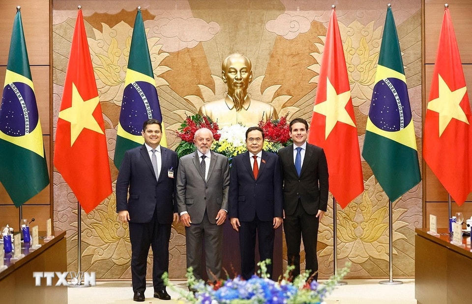 Chủ tịch Quốc hội Trần Thanh Mẫn hội kiến Tổng thống Cộng hòa Liên bang Brazil Luiz Inácio Lula da Silva. (Ảnh: Doãn Tấn/TTXVN)