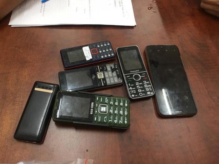 Tang vật công an thu giữ trong quá trình làm việc với các nghi phạm.