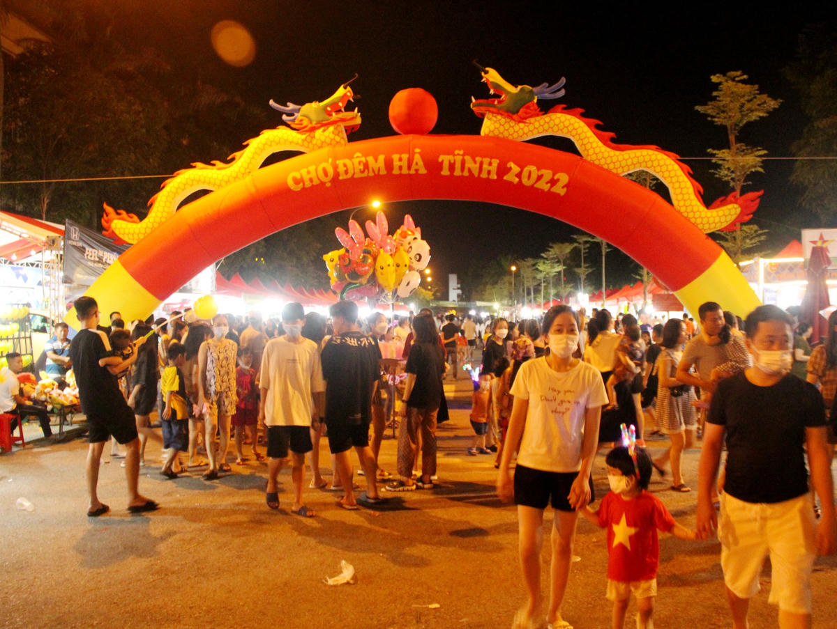 Phố đi bộ và chợ đêm đầu tiên của tỉnh Hà Tĩnh được UBND TP Hà Tĩnh và Sở Công Thương Hà Tĩnh chuẩn bị và lên kế hoạch tổ chức thí điểm từ cuối năm 2019. Hai đơn vị đã cử cán bộ tới một số địa phương mạnh về du lịch như Huế, Đà Nẵng, Hà Nội, TP HCM... để tìm hiểu cách thức triển khai.