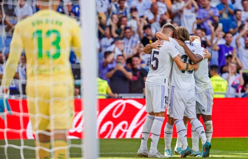 Rodrygo ấn định chiến thắng 2-1 chung cuộc cho Real Madrid. (Ảnh: AP).