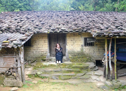 Đến nay, nhiều xã vùng cao của Quảng Ninh đang bước đầu thực hiện việc bảo tồn nhà trình tường gắn với phát triển du lịch địa phương.