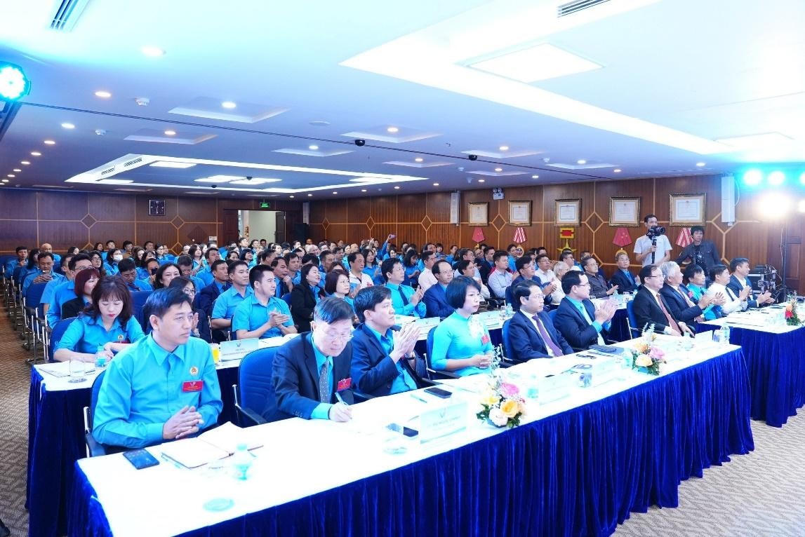 Công đoàn Tổng Công ty Vinaconex vinh dự được Công đoàn Xây dựng Việt Nam lựa chọn là đơn vị tổ chức Đại hội điểm Công đoàn cấp trên cơ sở.