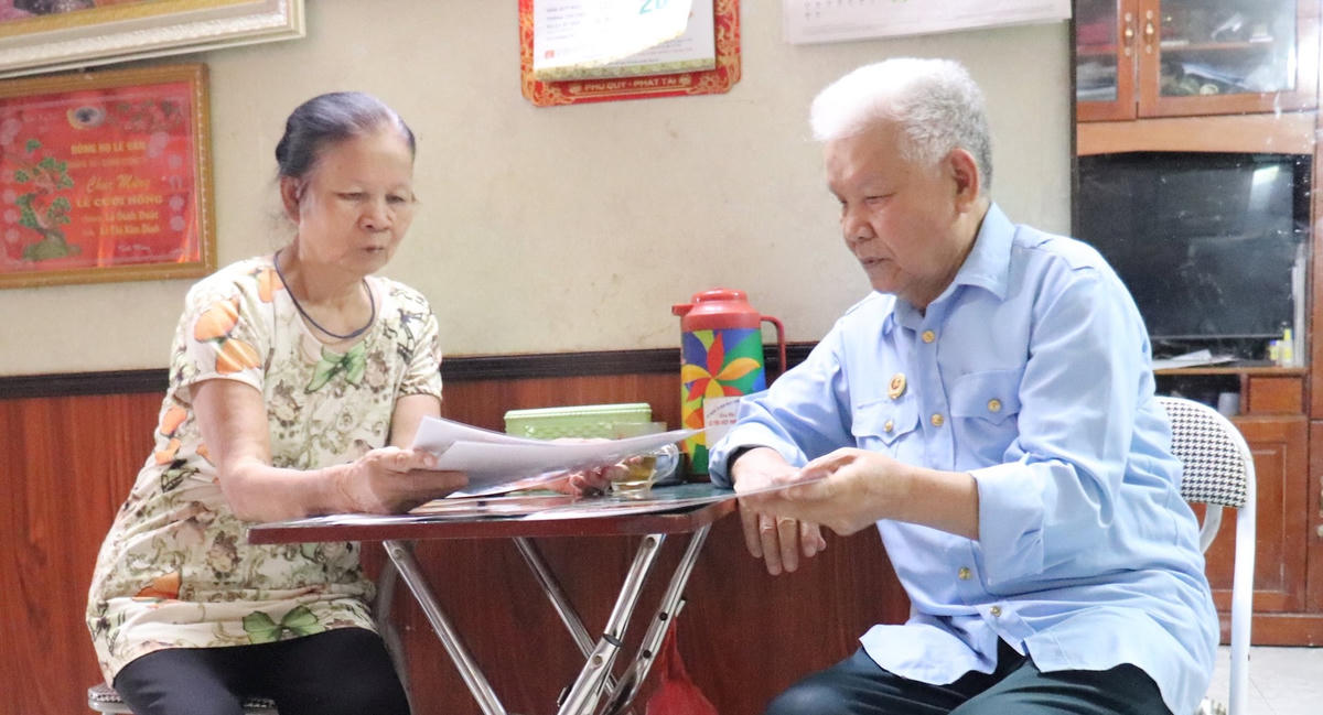 Vợ chồng ông Lê Đình Duật tâm huyết với công tác tuyên truyền, vận động và tổ chức hiến máu.