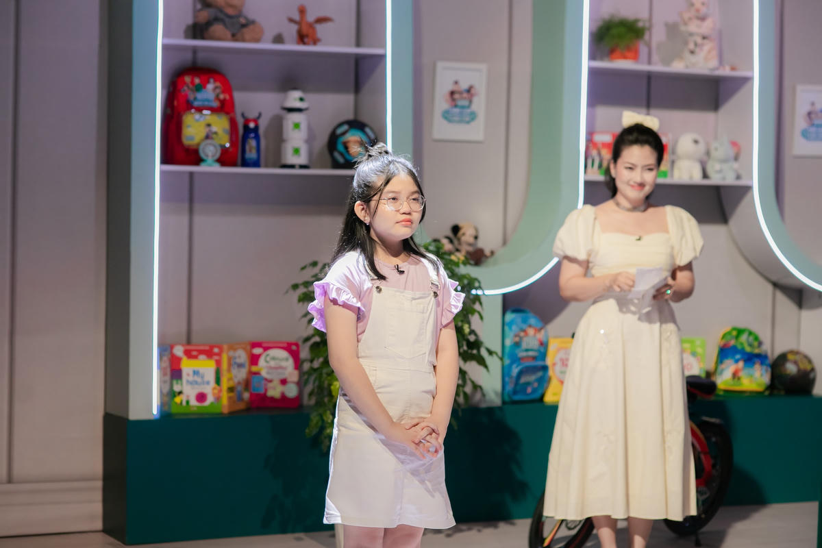 Câu chuyện của Minh Khanh cũng chính là vấn đề Việt về việc cha mẹ đang cố gắng bảo bọc con cái quá mức dẫn đến việc phát sinh nhiều hệ luỵ.