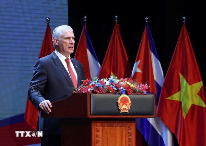 Bí thư thứ Nhất Ban Chấp hành Trung ương Đảng Cộng sản Cuba, Chủ tịch nước Cộng hòa Cuba Miguel Díaz-Canel Bermúdez phát biểu. (Ảnh: Lâm Khánh/TTXVN) ttxvn-60-nam-thiet-lap-quan-he-ngoai-giao-viet-nam-cuba-0109-2.jpg
