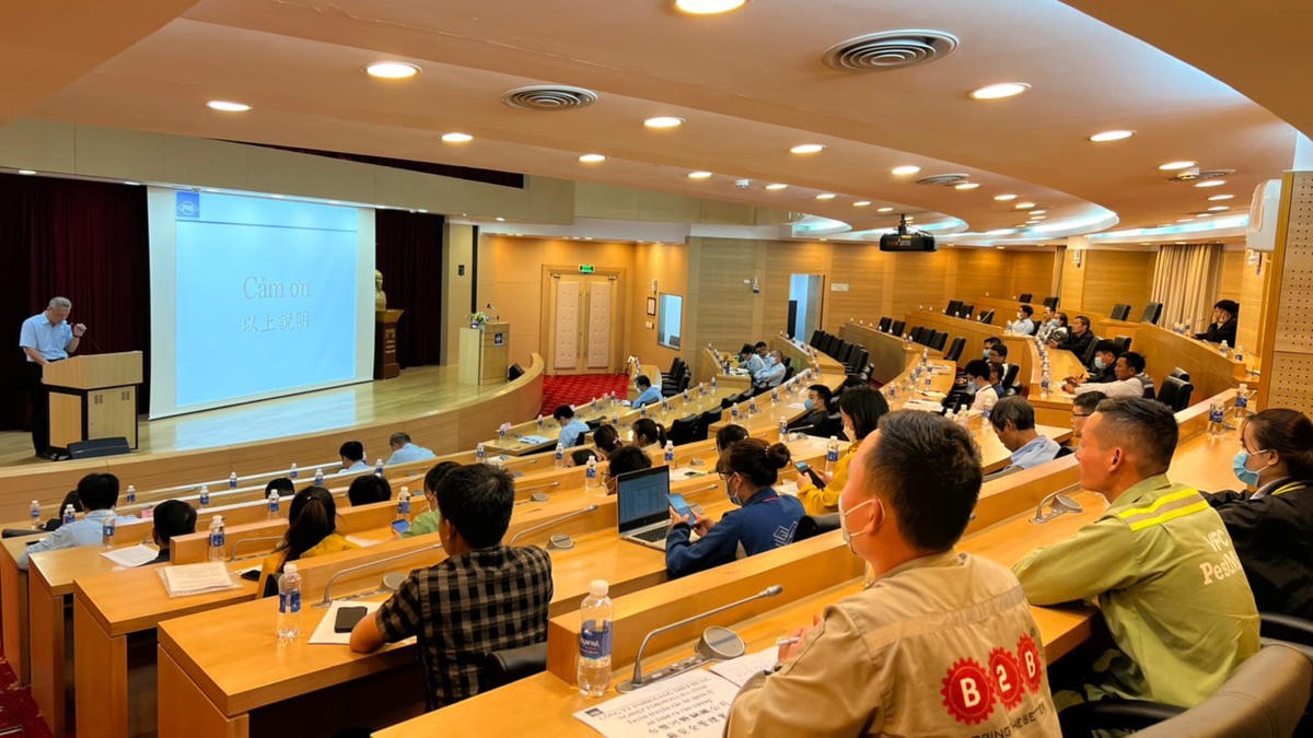 Các buổi tọa đàm thu hút sự tham gia của 100% các nhà thầu tại FHS.