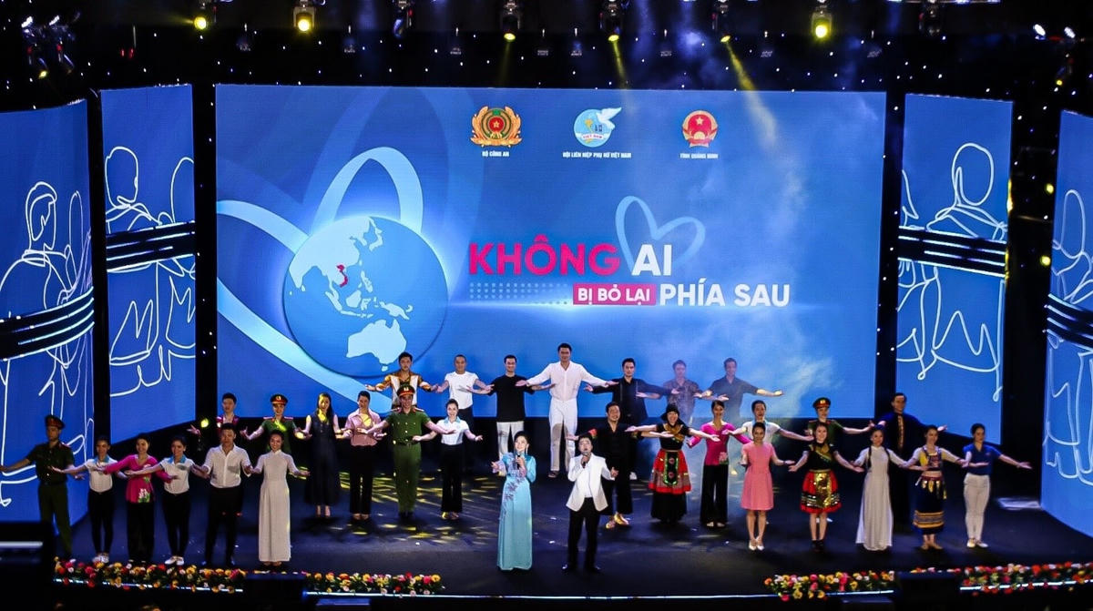 Lễ phát động hưởng ứng “Ngày thế giới phòng, chống mua bán người” và “Ngày toàn dân phòng, chống mua bán người 30/7” với chủ đề "Mở rộng vòng tay tới nạn nhân mua bán người để không ai bị bỏ lại phía sau".