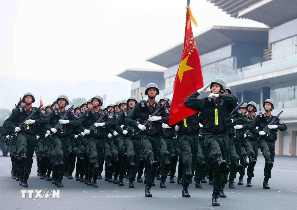 ttxvn_tong_duyet_dieu_binh_1.jpg