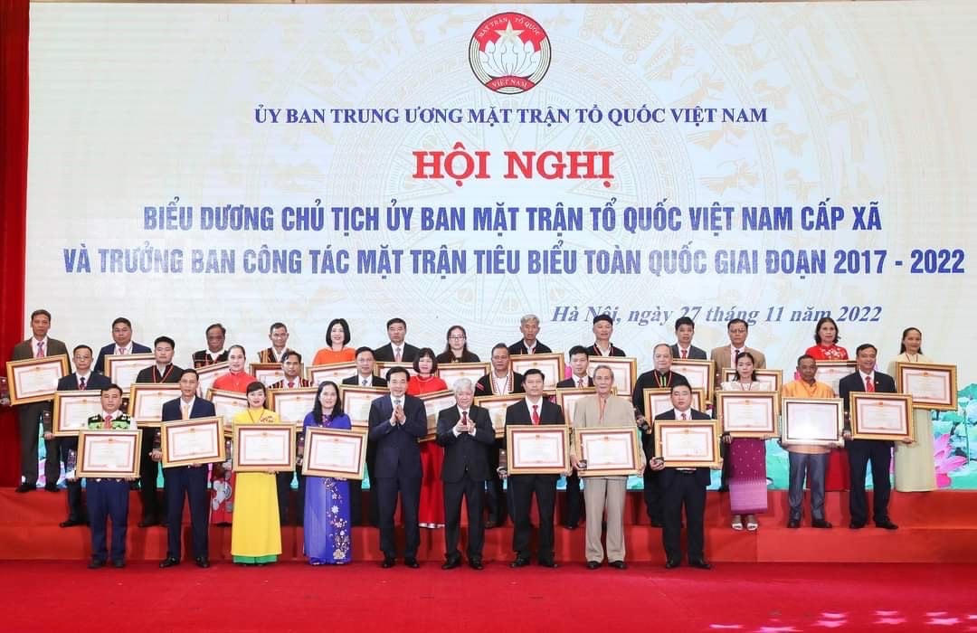 Nữ Chủ tịch Mặt trận phường năng động                                                                                      