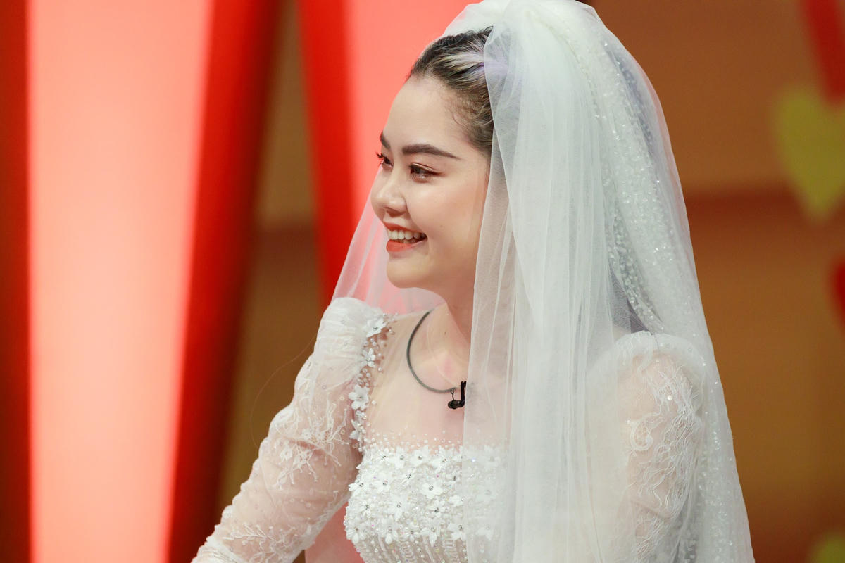 Còn Bảo Anh là thành viên nhóm nhạc Gemini cùng chị gái song sinh Bảo Trân.