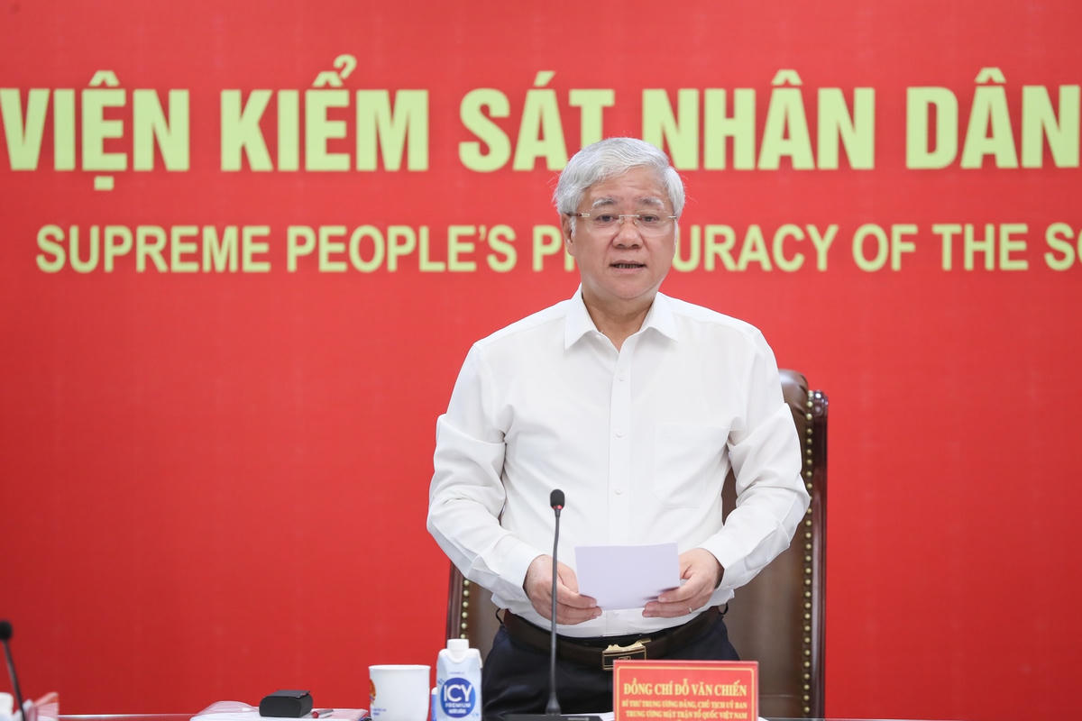  Ông Đỗ Văn Chiến, Bí thư Trung ương Đảng, Chủ tịch UBTƯ MTTQ Việt Nam, Trưởng đoàn kiểm tra phát biểu tại buổi làm việc.