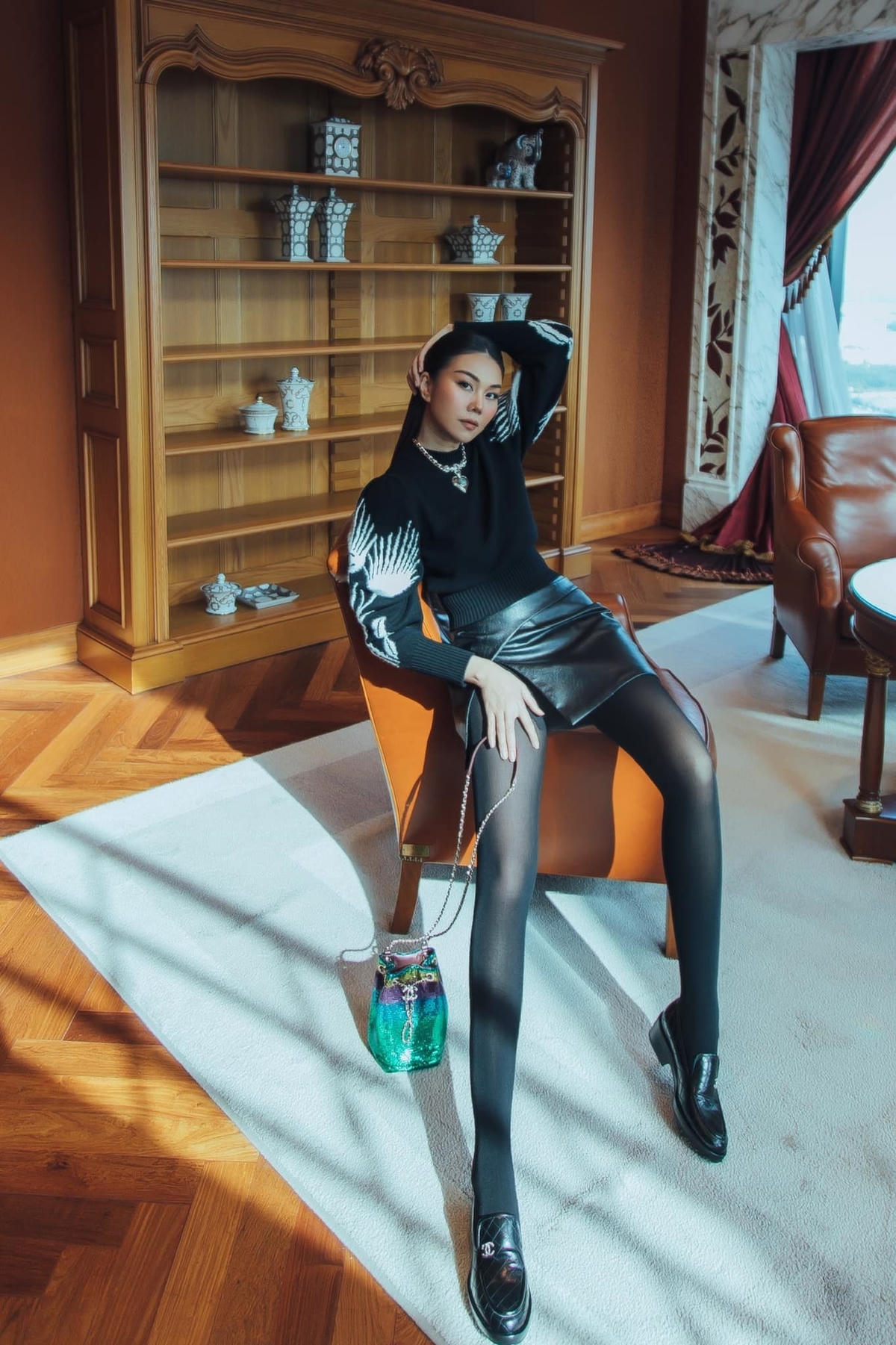 Thanh Hằng theo đuổi phong cách sang trọng, thanh lịch. Cô luôn giữ vị trí vedette mỗi khi xuất hiện trên sàn diễn.