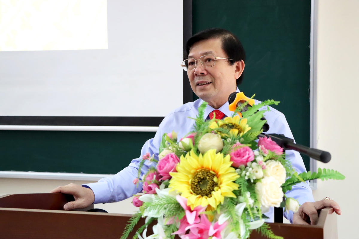 Phó Chủ tịch Nguyễn Hữu Dũng phát biểu tại buổi Lễ.