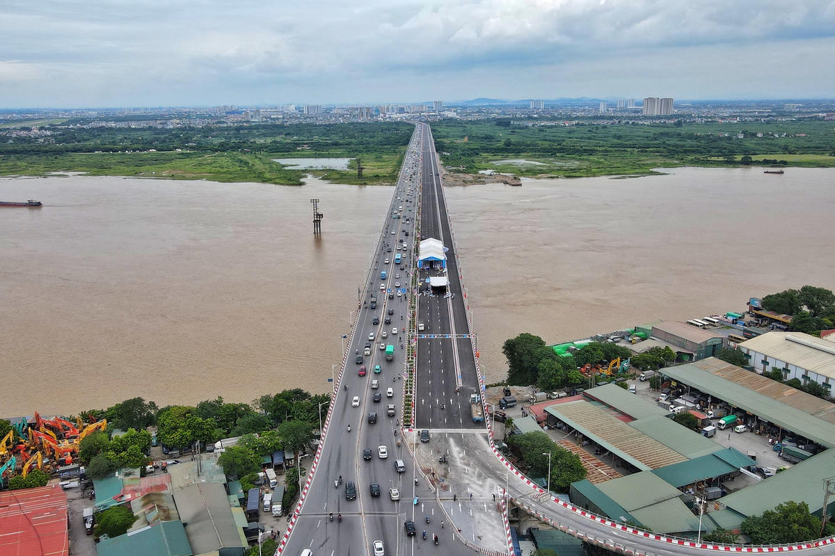 Hà Nội: Cầu Vĩnh Tuy 2 trước ngày thông xe