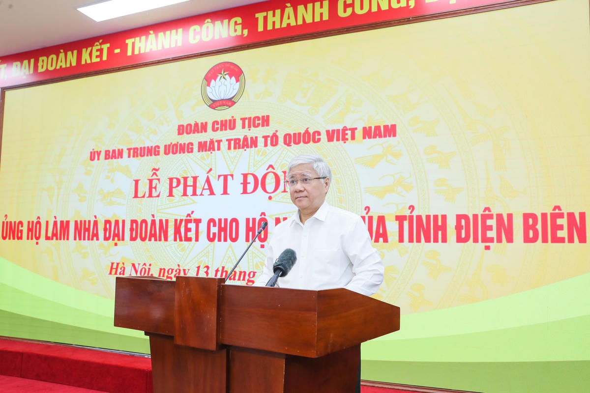 Chủ tịch UBTƯ MTTQ Việt Nam Đỗ Văn Chiến kêu gọi các doanh nghiệp, cơ quan, tổ chức, tập thể, cá nhân ở trong nước, người Việt Nam ở nước ngoài; cán bộ, công chức, viên chức, chiến sỹ các lực lượng vũ trang, đoàn viên, hội viên của các tổ chức chính trị - xã hội và nhân dân cả nước chung tay hỗ trợ đồng bào các dân tộc tỉnh Điện Biên và vùng Tây Bắc. Ảnh: Quang Vinh.
