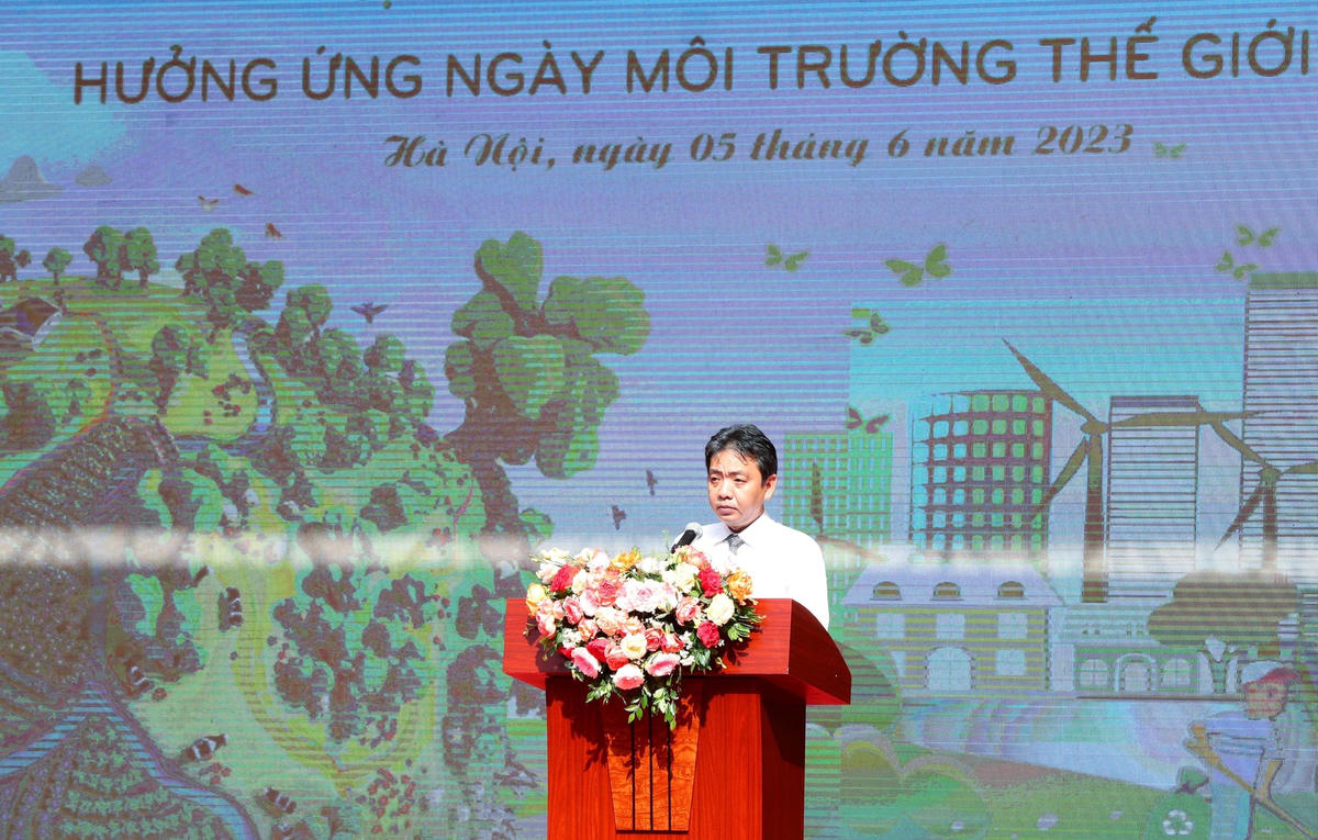 Thứ trưởng Bộ Văn hoá, Thể thao và Du lịch Hoàng Đạo Cương phát biểu khai mạc chương trình.