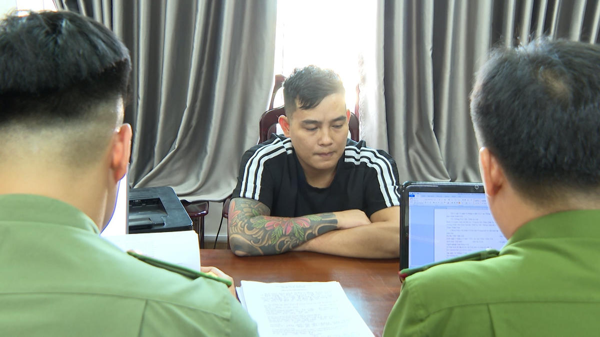 Đối tượng Trần Việt Thành.