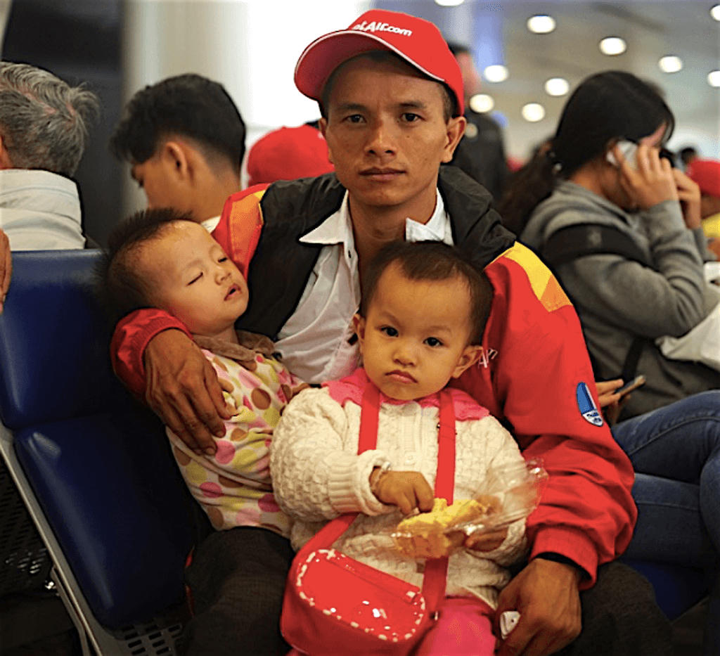 Vietjet có hai chuyến bay miễn phí đưa công nhân về quê ăn Tết