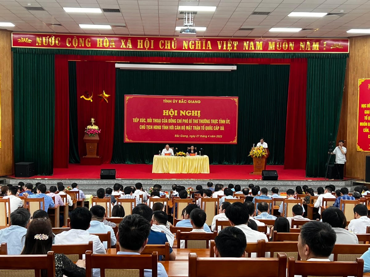 Quang cảnh hội nghị.