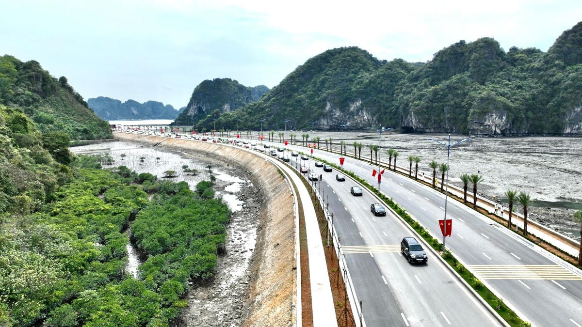 Tuyến đường bao biển Hạ Long - Cẩm Phả có ý nghĩa góp phần tạo động lực phát triển chuỗi đô thị phía Đông của tỉnh Quảng Ninh.