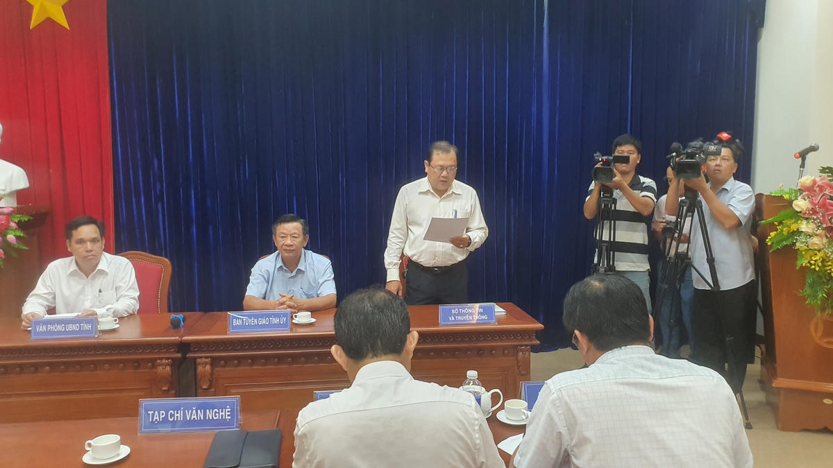 Quang cảnh cuộc họp báo chiều 29/5.