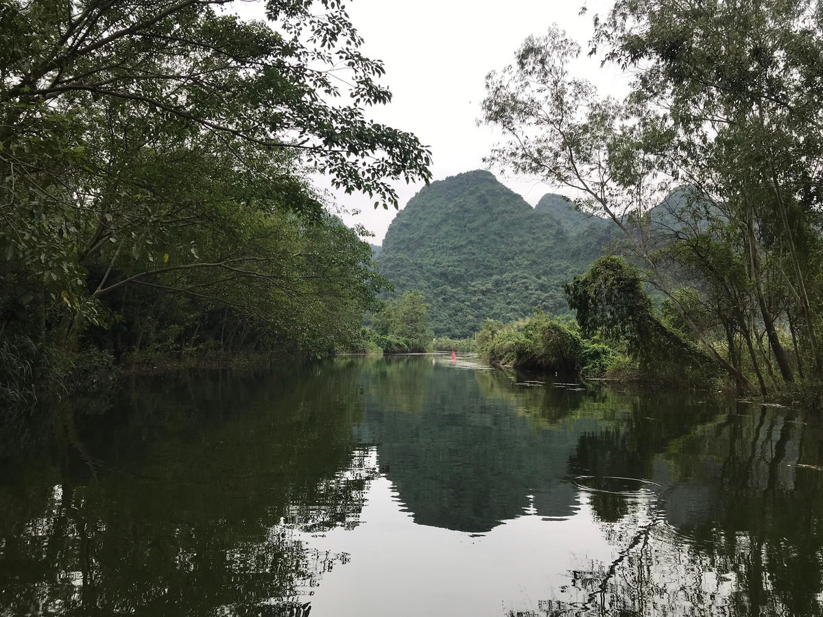 Suối Yến - Chùa Hương ngày nay. Ảnh: Thư Hoàng  