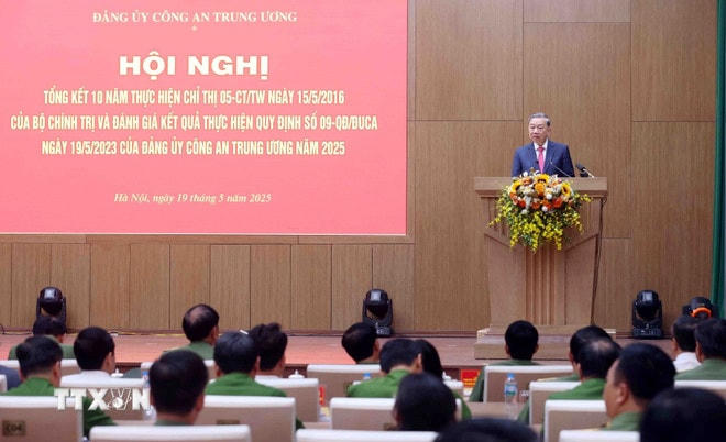 ttxvn-tong-bi-thu-du-hoi-nghi-cua-bo-cong-an-tong-ket-10-nam-thuc-hien-chi-thi-so-05-cttw-1905-2.jpg
