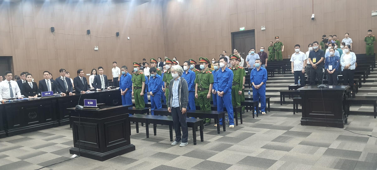 Các bị cáo tại phiên tòa.