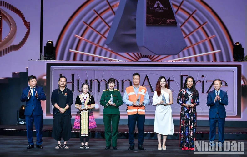 28 dự án được vinh danh tại Gala trao Giải thưởng Hành động vì Cộng đồng ảnh 12