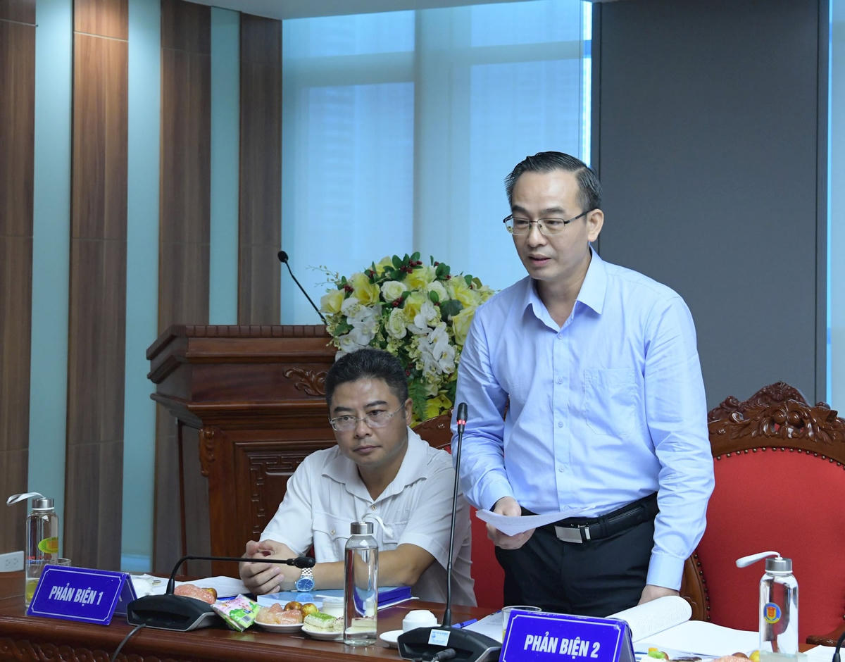 TS. Nguyễn Lương Thuyết - Vụ trưởng Vụ Chế độ và Kiểm soát chất lượng kiểm toán  - khuyến nghị Ban Đề tài nghiên cứu, đánh giá sâu về công tác phối hợp giữa KTNN với các Bộ, ngành. Ảnh: Nguyễn Ly