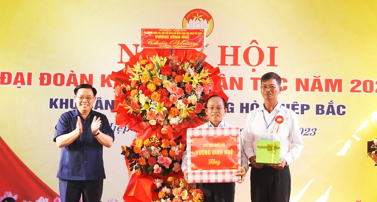 Chủ tịch Quốc hội Vương Đình Huệ dự Ngày hội Đại đoàn kết toàn dân tộc tại TP Đà Nẵng