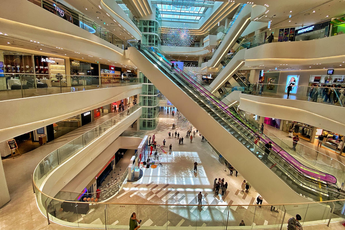 Hà Nội: Lotte Mall West Lake chính thức đi vào hoạt động