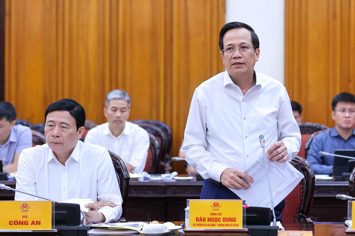 Thủ tướng: Cả nước chung tay xóa nhà tạm, nhà dột nát bằng mọi nguồn lực, với cách làm mới- Ảnh 4. Thủ tướng: Cả nước chung tay xóa nhà tạm, nhà dột nát bằng mọi nguồn lực, với cách làm mới- Ảnh 4.