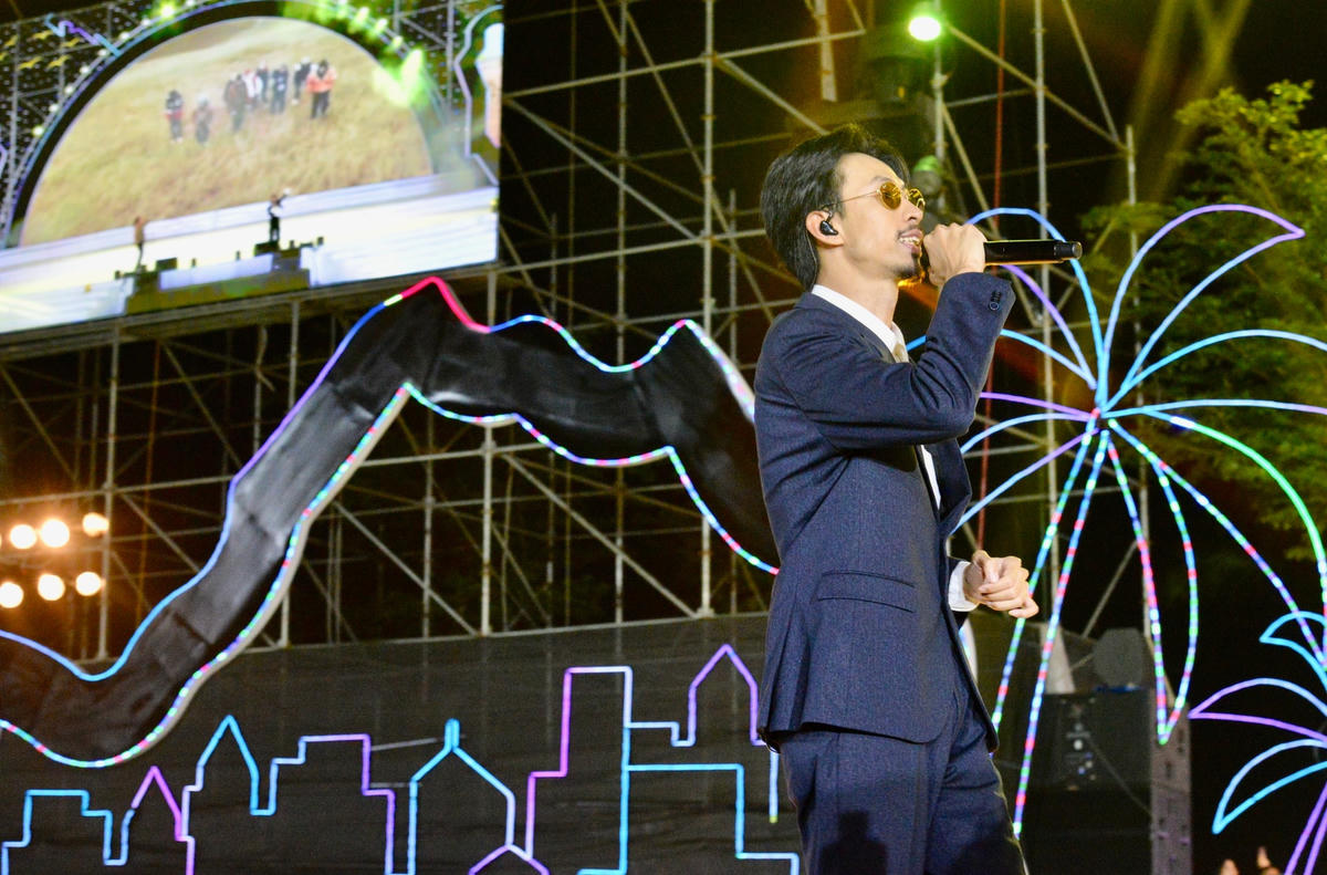 Chương trình có sự tham dự của Rapper Đen Vâu, một trong những rapper được giới trẻ yêu mến nhất hiện nay và cũng là nghệ sỹ có sự gắn bó đặc biệt với Hạ Long.