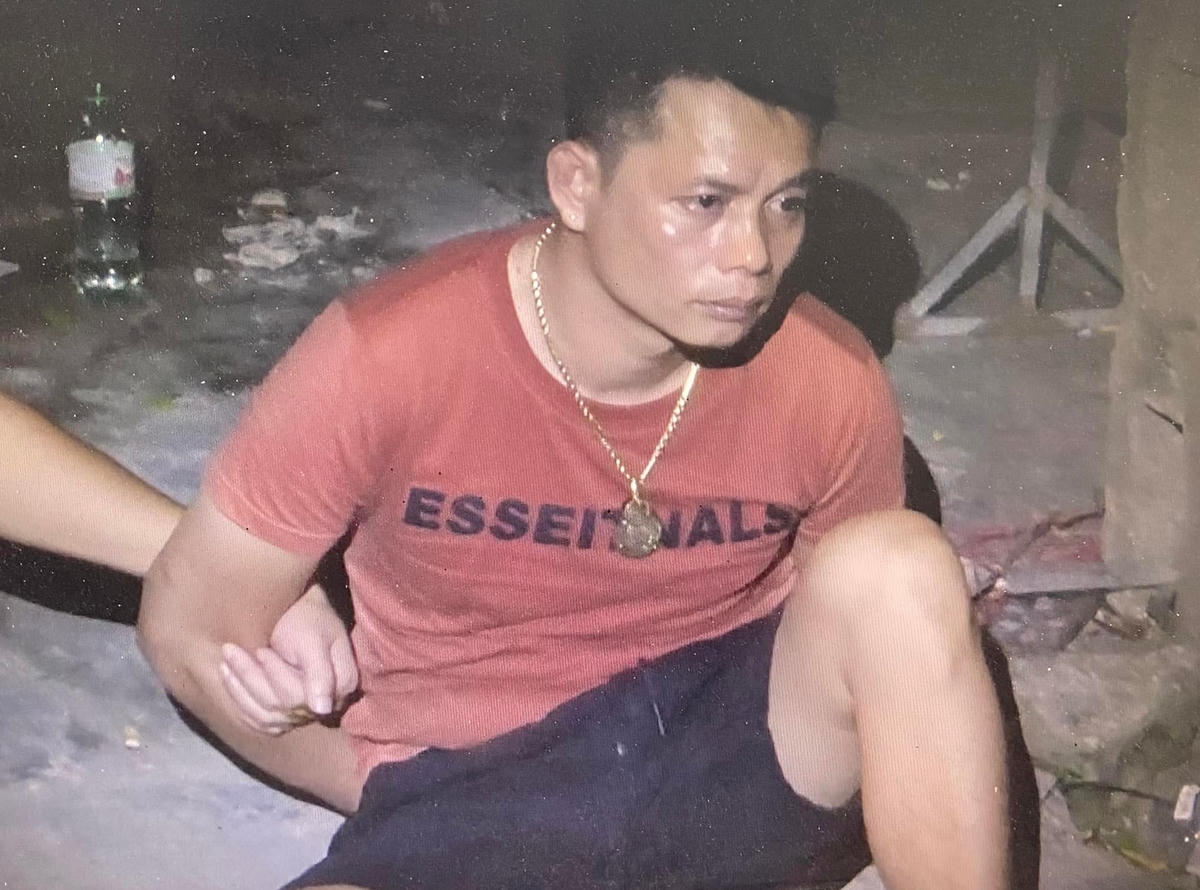 Lực lượng Công an phát hiện Hoàng Việt Dũng vận chuyển ma túy.
