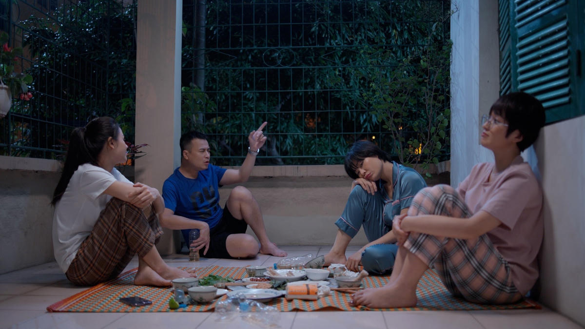 Bộ phim dài 75 tập là câu chuyện về gia đình của ông Hạnh và bà Ngọc với 4 đứa con Gia, Hòa, Như, Ý đều gặp vấn đề trong hôn nhân. 