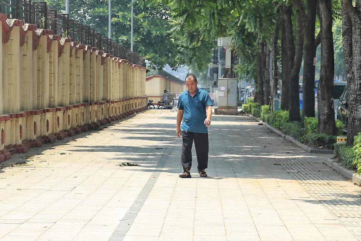 Các trụ đá có thể là chỗ nghỉ chân khi người dân tập thể dục hoặc di chuyển quãng đường dài.