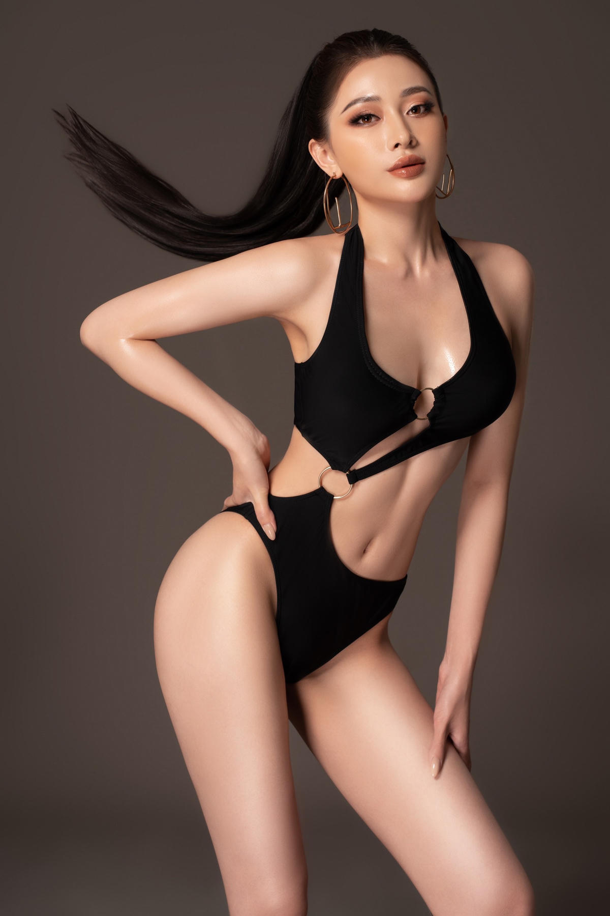 Vũ Thị Thảo Ly được đánh giá có thân hình nóng bỏng. 