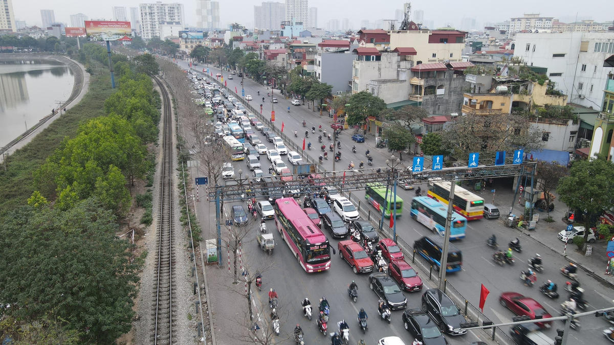 [ẢNH] Đường phố Hà Nội sau ngày làm việc cuối cùng trước kỳ nghỉ Tết