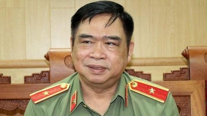 Cựu Giám đốc Công an TP Hải Phòng Đỗ Hữu Ca vừa bị khởi tố về tội "Lừa đảo chiếm đoạt tài sản".