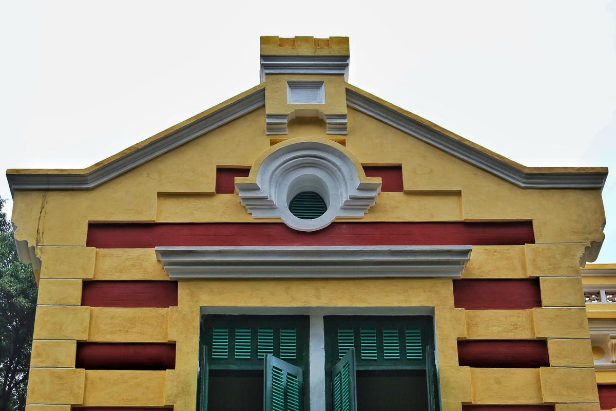 "Dự án này có tổng mức đầu tư khoảng 14,7 tỷ đồng. Tuy nhiên, trong quá trình tu bổ sẽ phát sinh thêm kinh phí vì một số hạng mục đang phải điều chỉnh", đại diện chủ đầu tư cho hay.