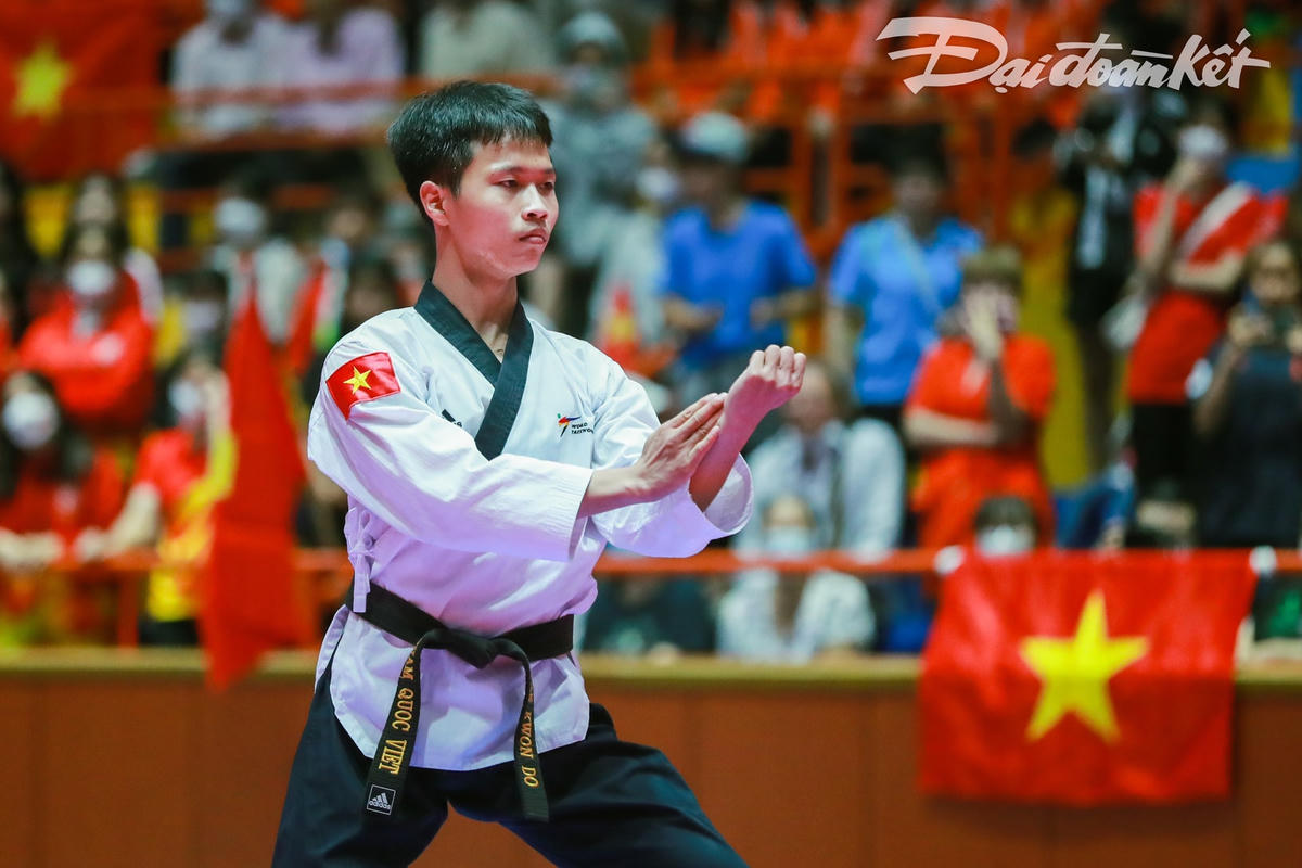 SEA Games 31: Tuyển Taekwondo Việt Nam giành 'mưa' Huy chương Vàng trong ngày khai mạc