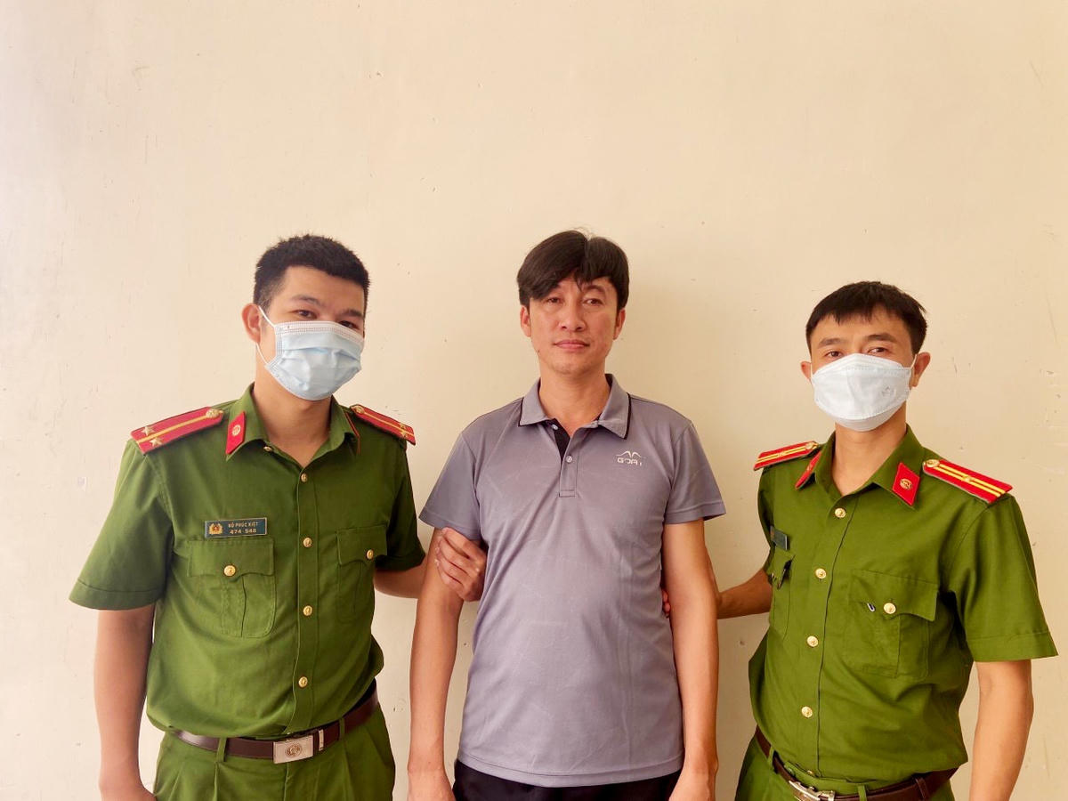 Đối tượng Nguyễn Mạnh Cường bị bắt giữ khi đang trốn tại TP HCM.