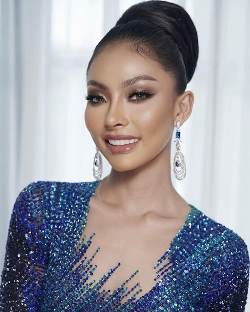 Andina Julie sở hữu vẻ đẹp cá tính.