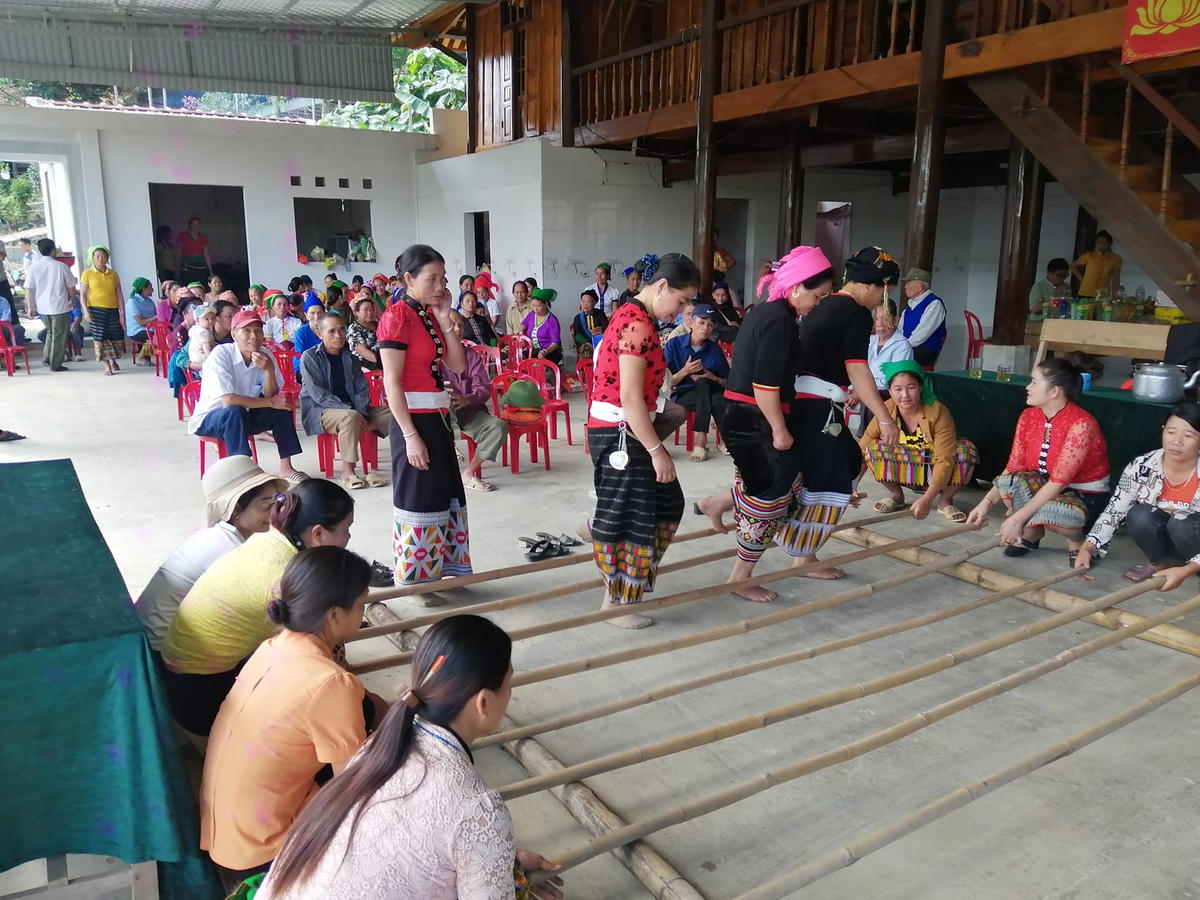 Đời sống vật chất được cải thiện, đời sống tinh thần cũng được nâng cao. Bà con đồng bào dân tộc thiểu số có ý thức hơn trong việc bảo tồn, phát huy văn hóa truyền thống dự án 6: