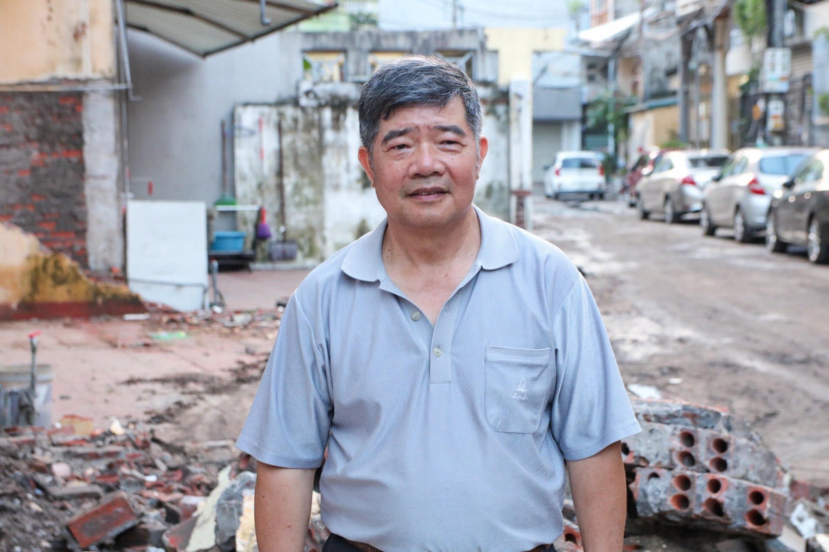 Ông Trịnh Văn Phương, Bí thư, Khu trưởng khu 5 phường Bạch Đằng là "hạt nhân" của những thành công trong việc vận động người dân hiến đất mở đường của phường Bạch Đằng.