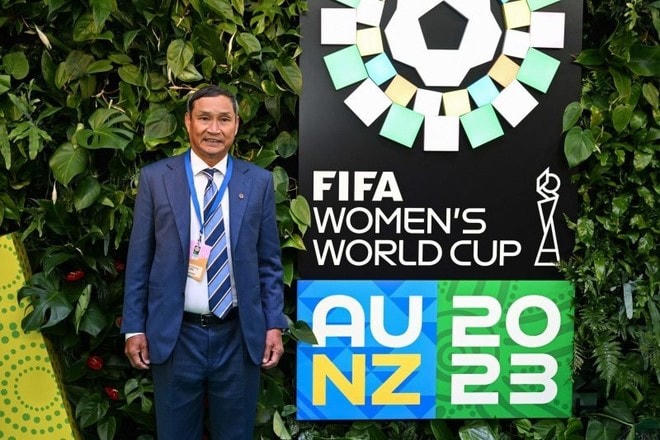 HLV Mai Đức Chung trở thành huấn luyện viên lớn tuổi nhất lịch sử World Cup nữ.