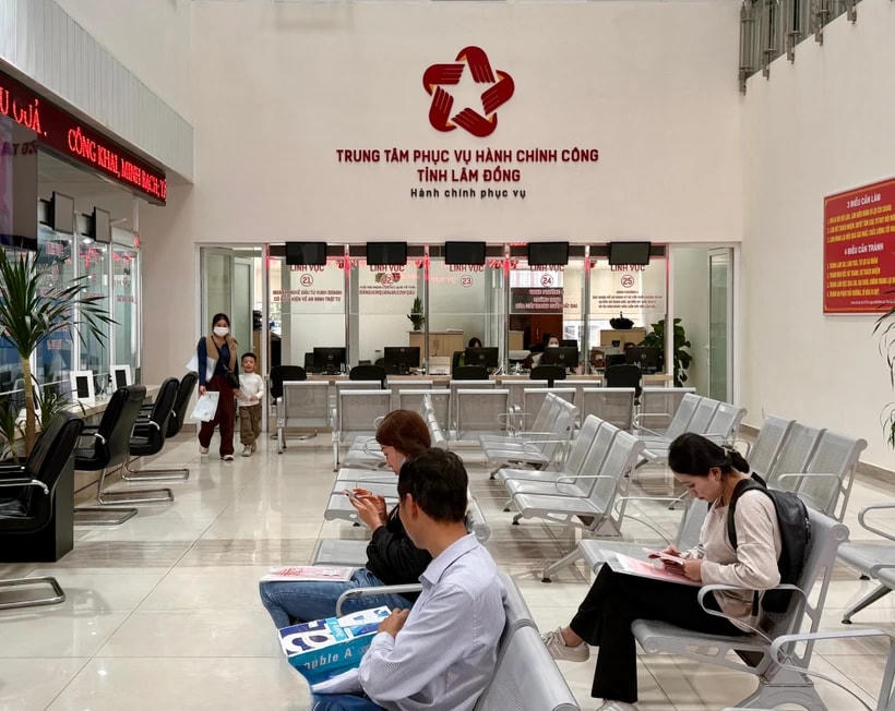 Các dịch vụ sự nghiệp công cơ bản, thiết yếu, có nhiệm vụ phục vụ người dân, trực tiếp giải quyết các vấn đề của cộng đồng dân cư sẽ giao cho cấp xã quản lý. (Ảnh: PV/Vietnam+)